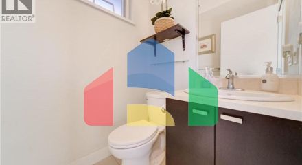 Residential - Townhouse - Richmond, Canada - Canada