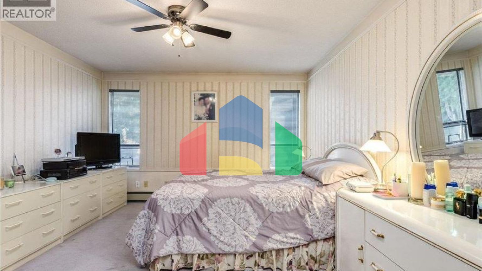 Residential - Single Family Home - Richmond, Canada - Canada