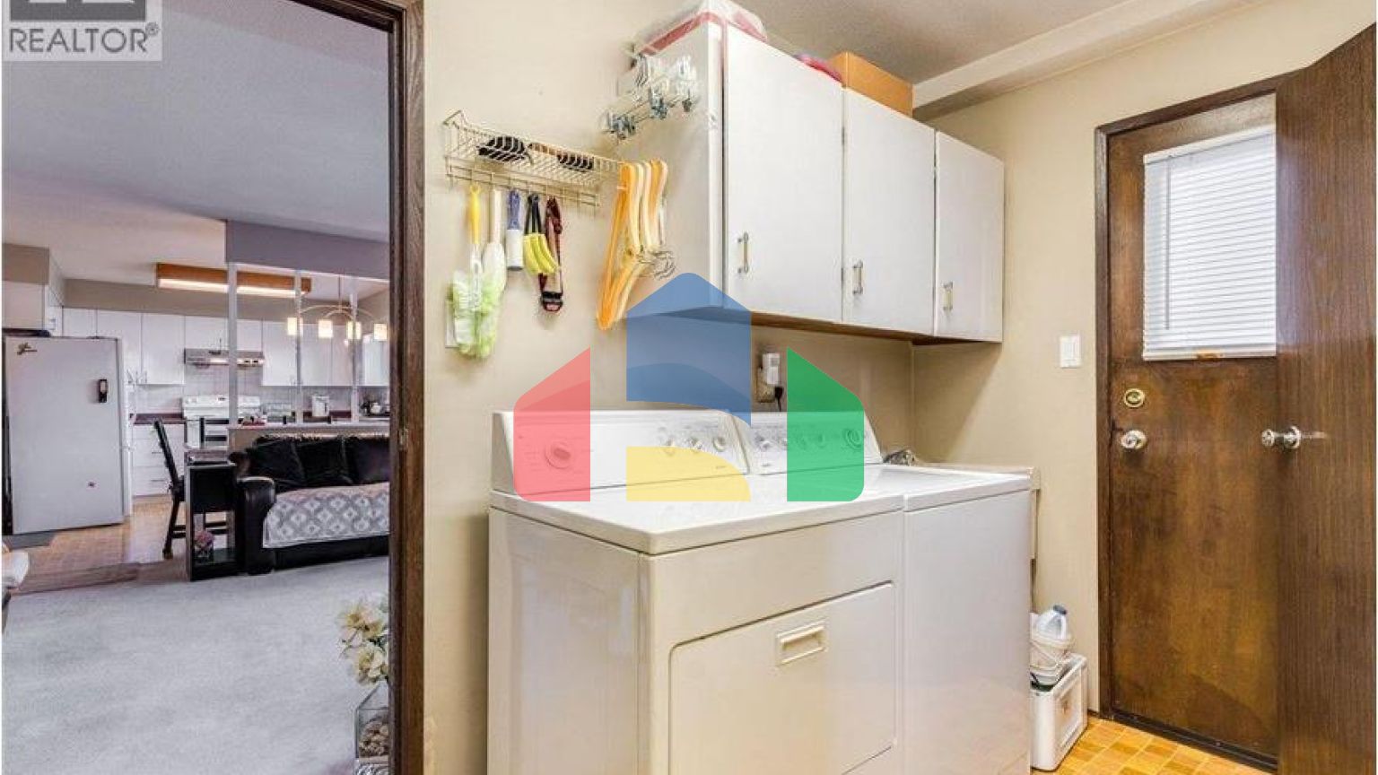 Residential - Single Family Home - Richmond, Canada - Canada