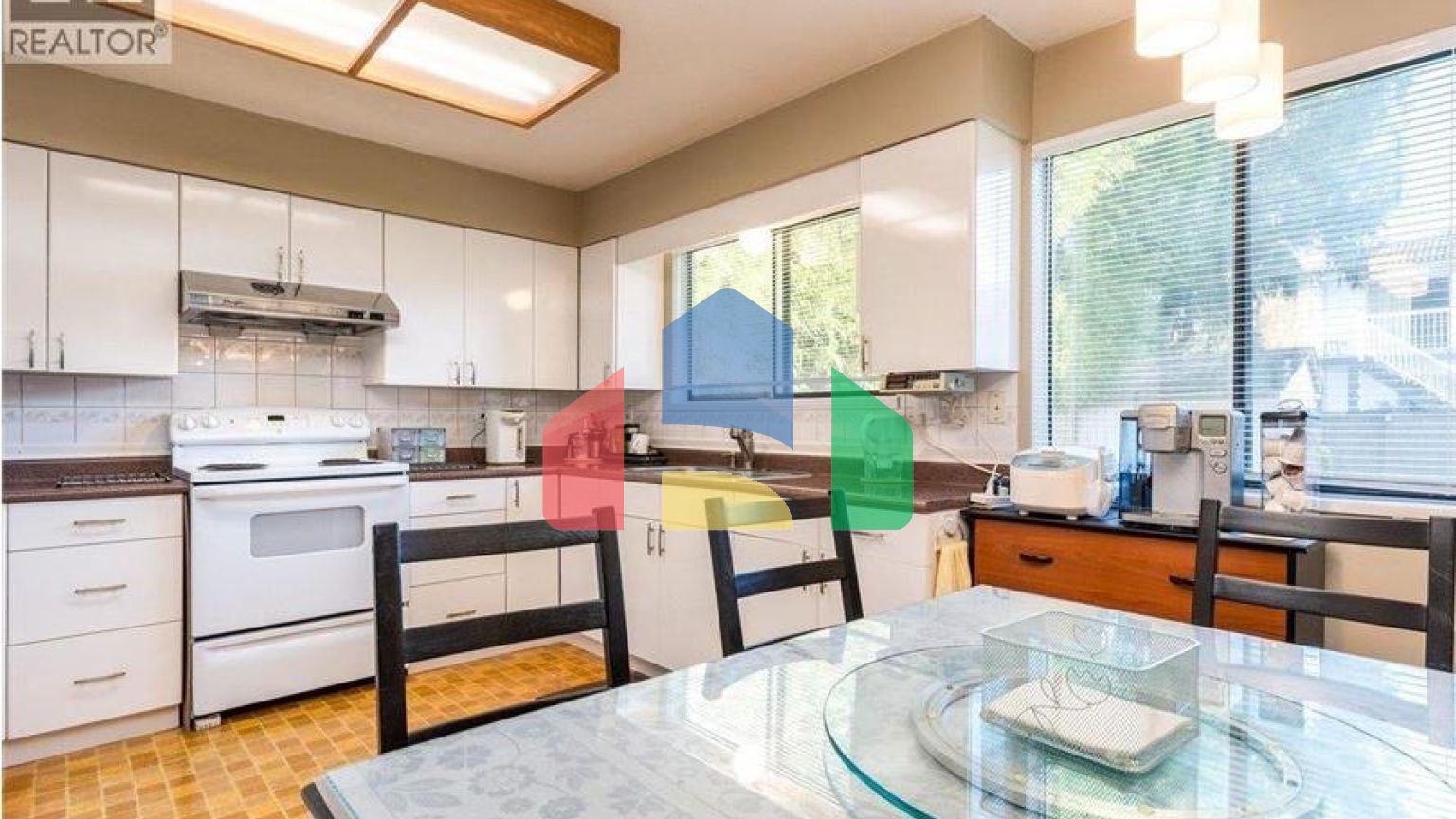 Residential - Single Family Home - Richmond, Canada - Canada