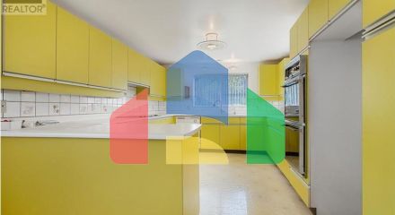 Residential - Single Family Home - Richmond, Canada - Canada