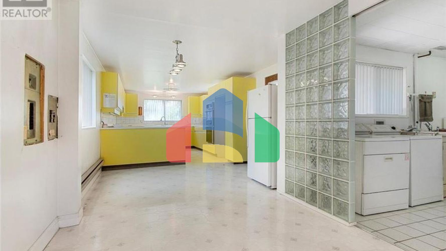 Residential - Single Family Home - Richmond, Canada - Canada