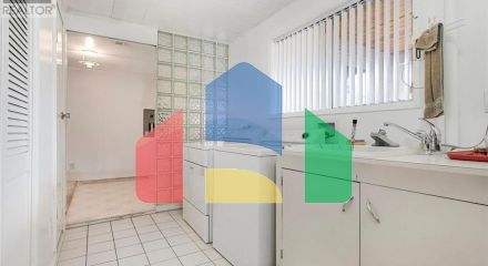 Residential - Single Family Home - Richmond, Canada - Canada