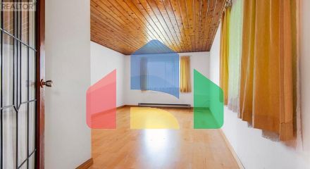 Residential - Single Family Home - Richmond, Canada - Canada