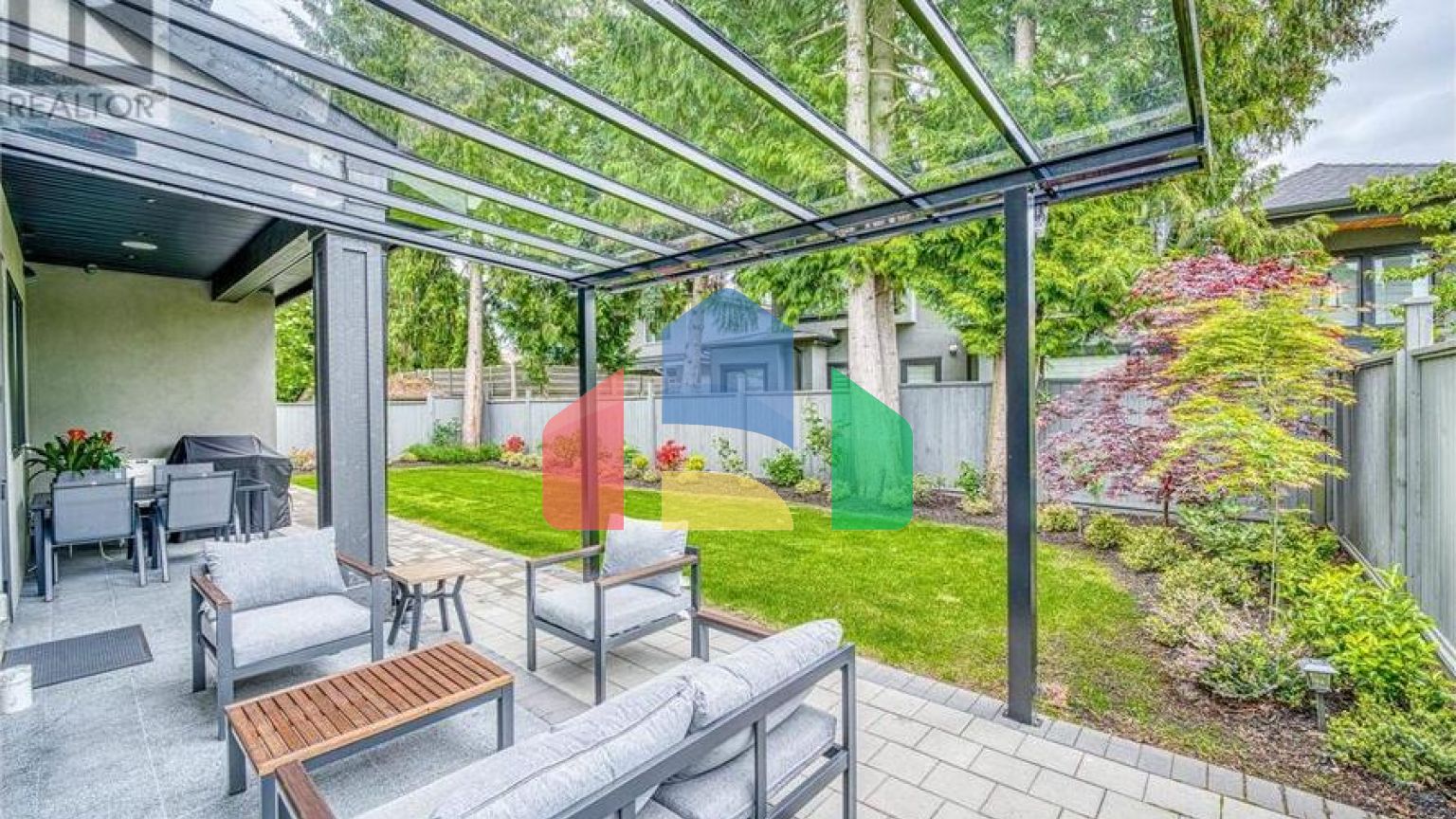 Residential - Single Family Home - Richmond, Canada - Canada