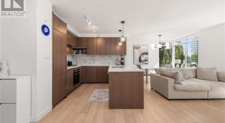 Residential - Condo/Apartment - Richmond, Canada - Canada