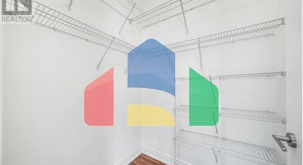 Residential - Single Family Home - Richmond Hill, Canada - Canada