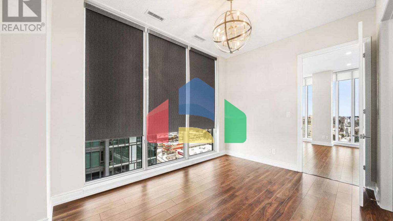 Residential - Single Family Home - Richmond Hill, Canada - Canada