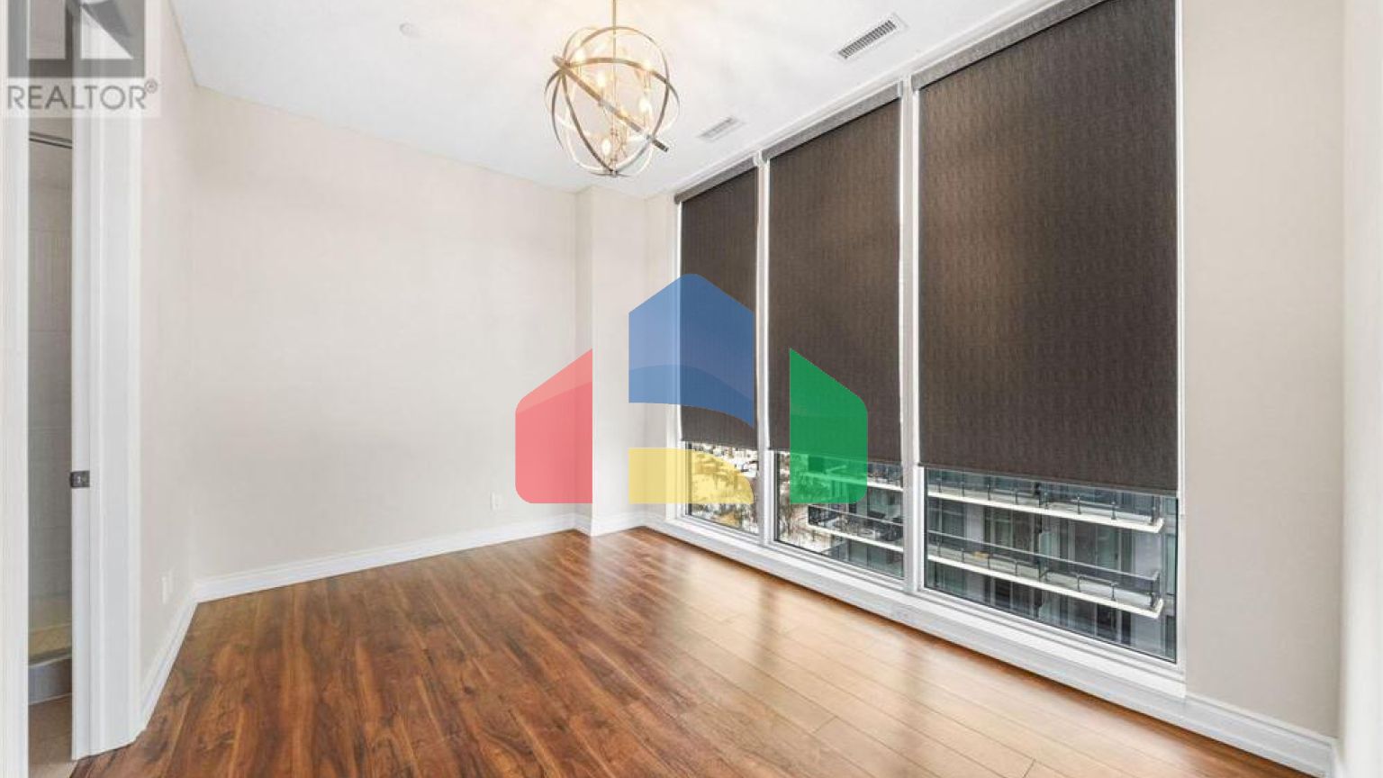 Residential - Single Family Home - Richmond Hill, Canada - Canada