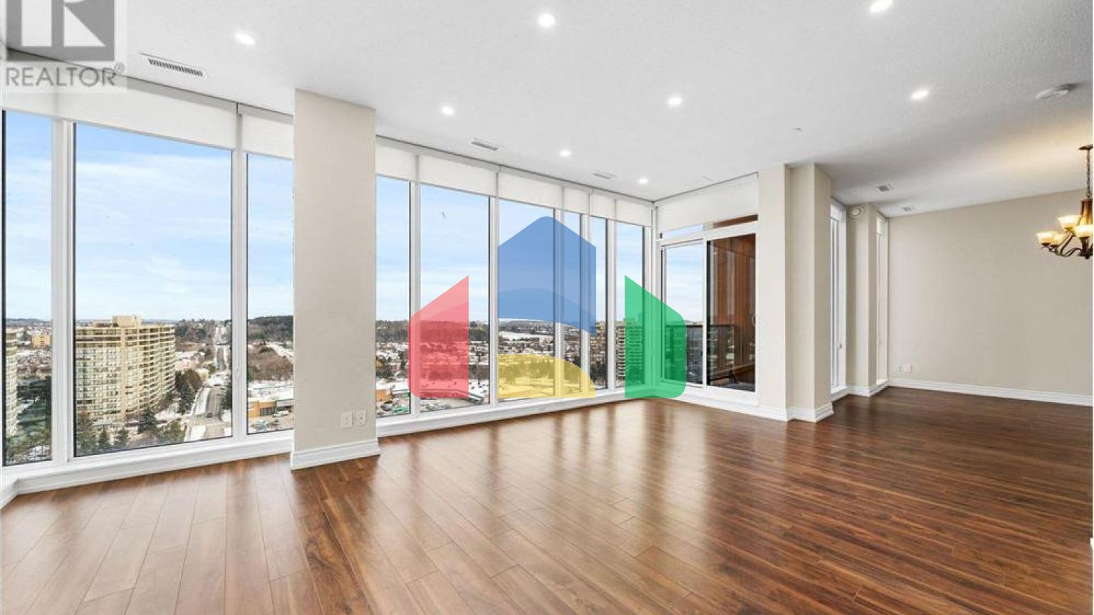 Residential - Single Family Home - Richmond Hill, Canada - Canada