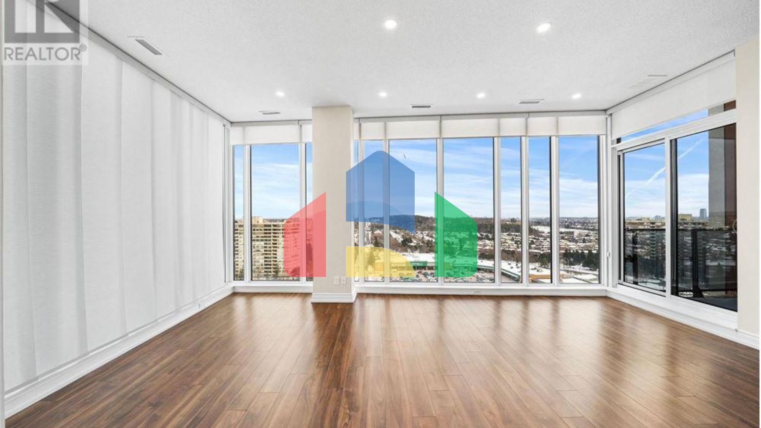 Residential - Single Family Home - Richmond Hill, Canada - Canada