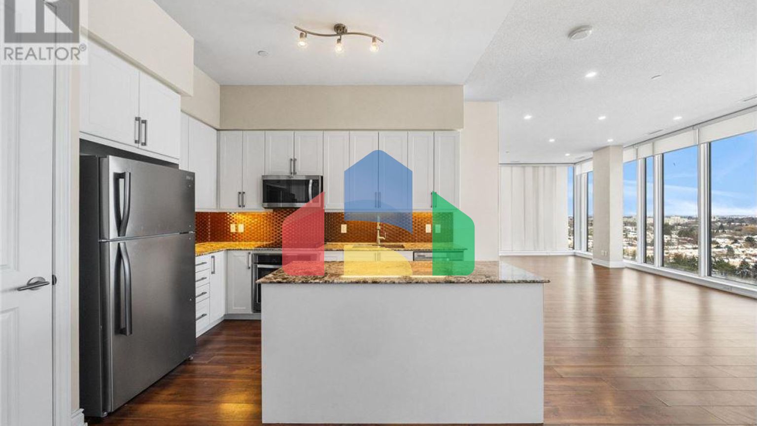 Residential - Single Family Home - Richmond Hill, Canada - Canada