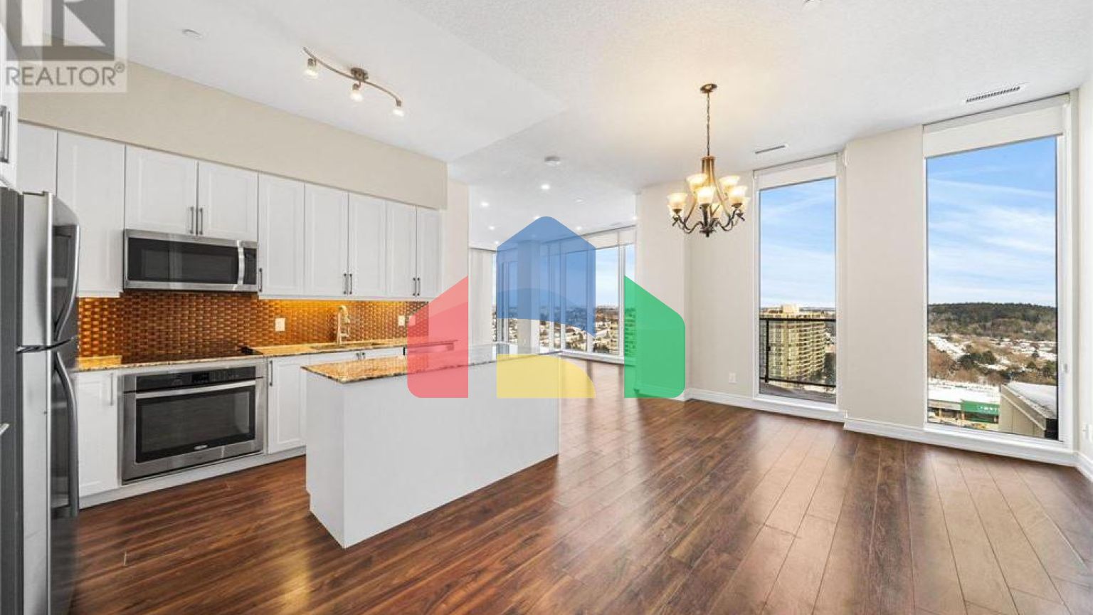 Residential - Single Family Home - Richmond Hill, Canada - Canada