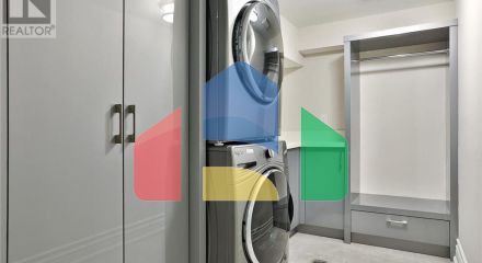 Residential - Single Family Home - Richmond Hill, Canada - Canada