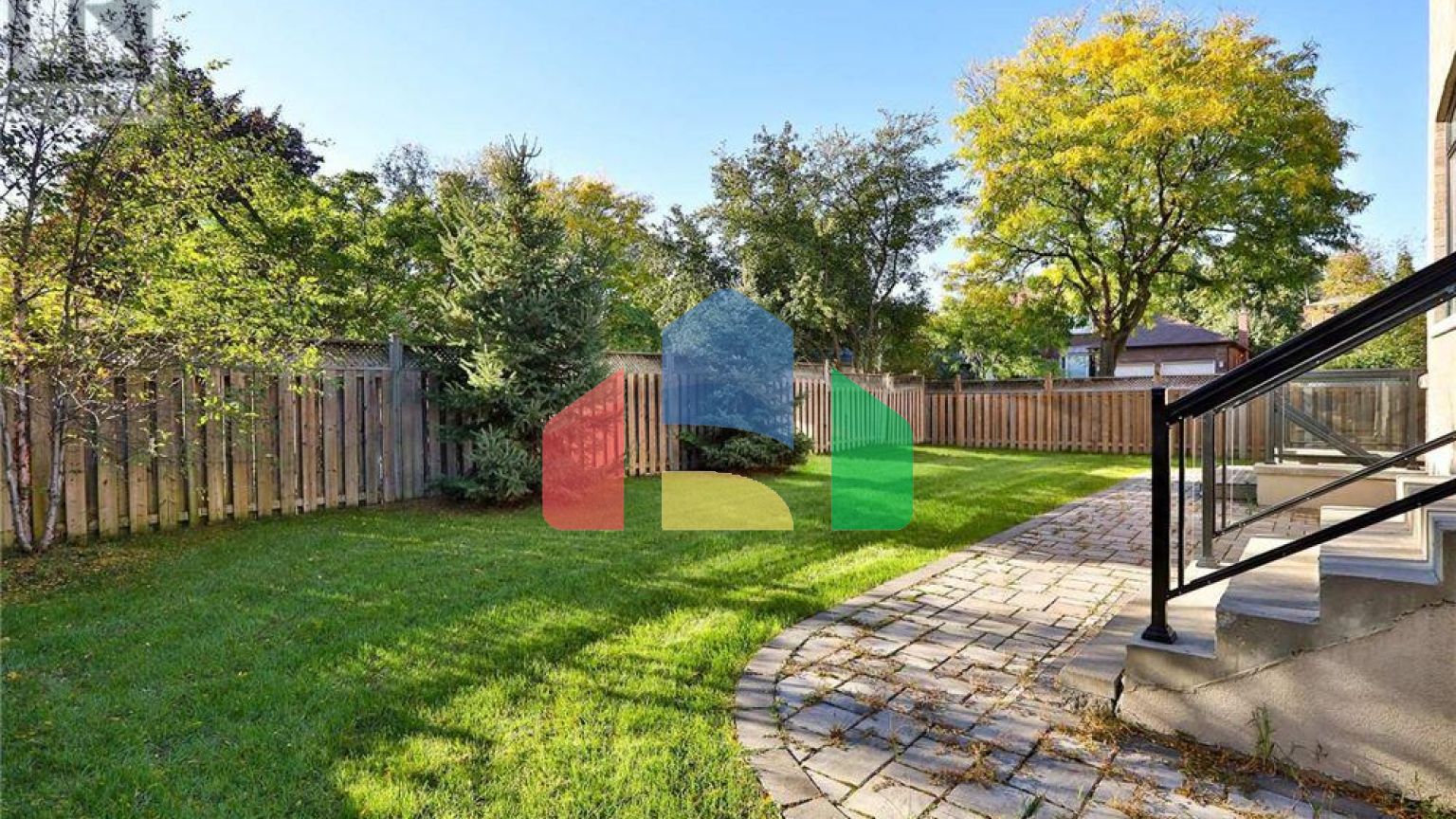 Residential - Single Family Home - Richmond Hill, Canada - Canada