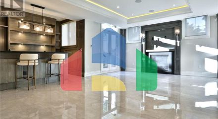 Residential - Single Family Home - Richmond Hill, Canada - Canada