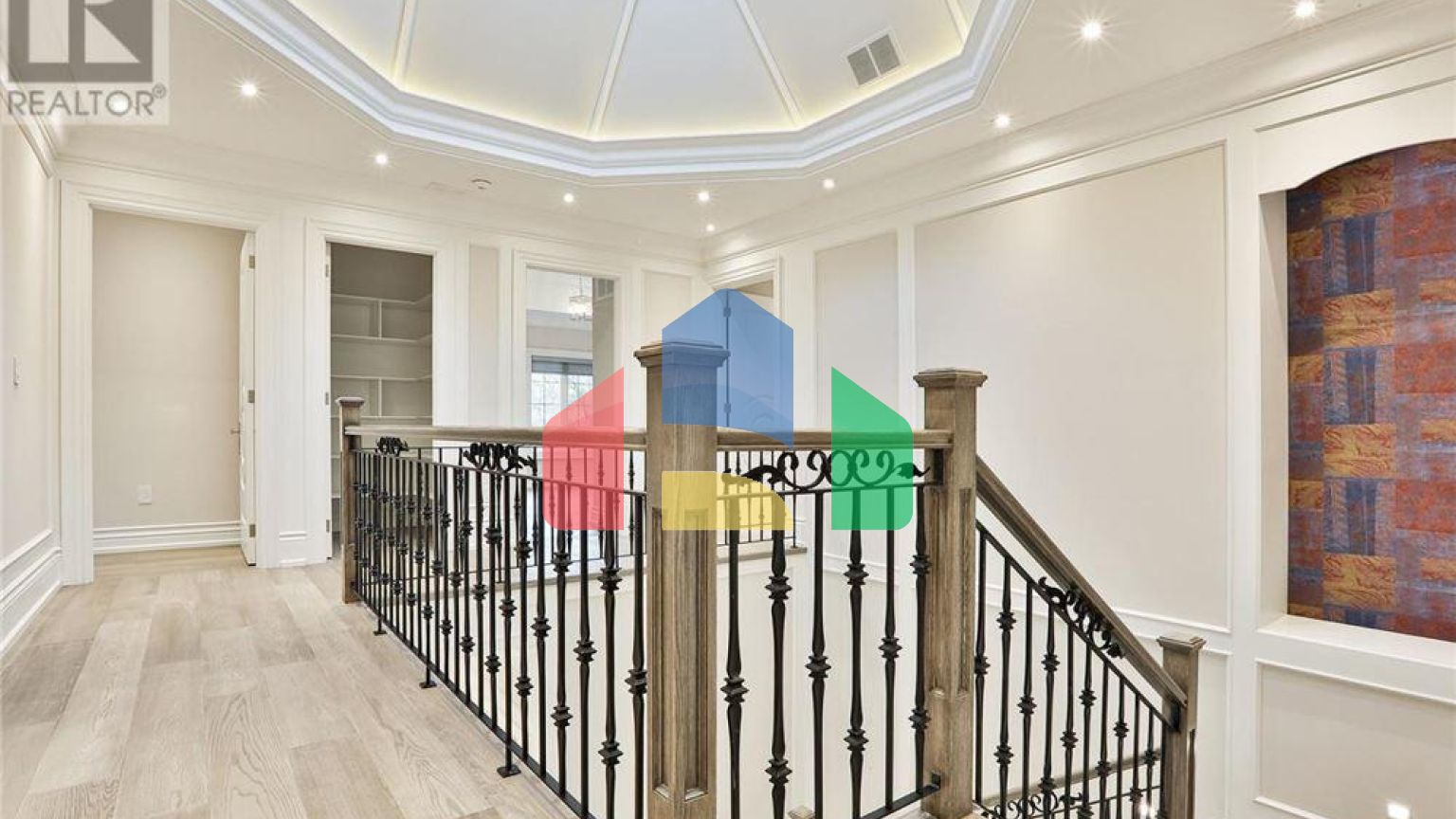 Residential - Single Family Home - Richmond Hill, Canada - Canada