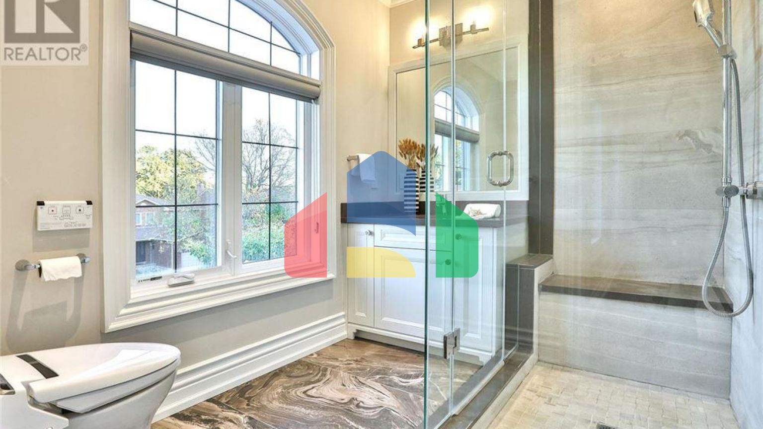 Residential - Single Family Home - Richmond Hill, Canada - Canada