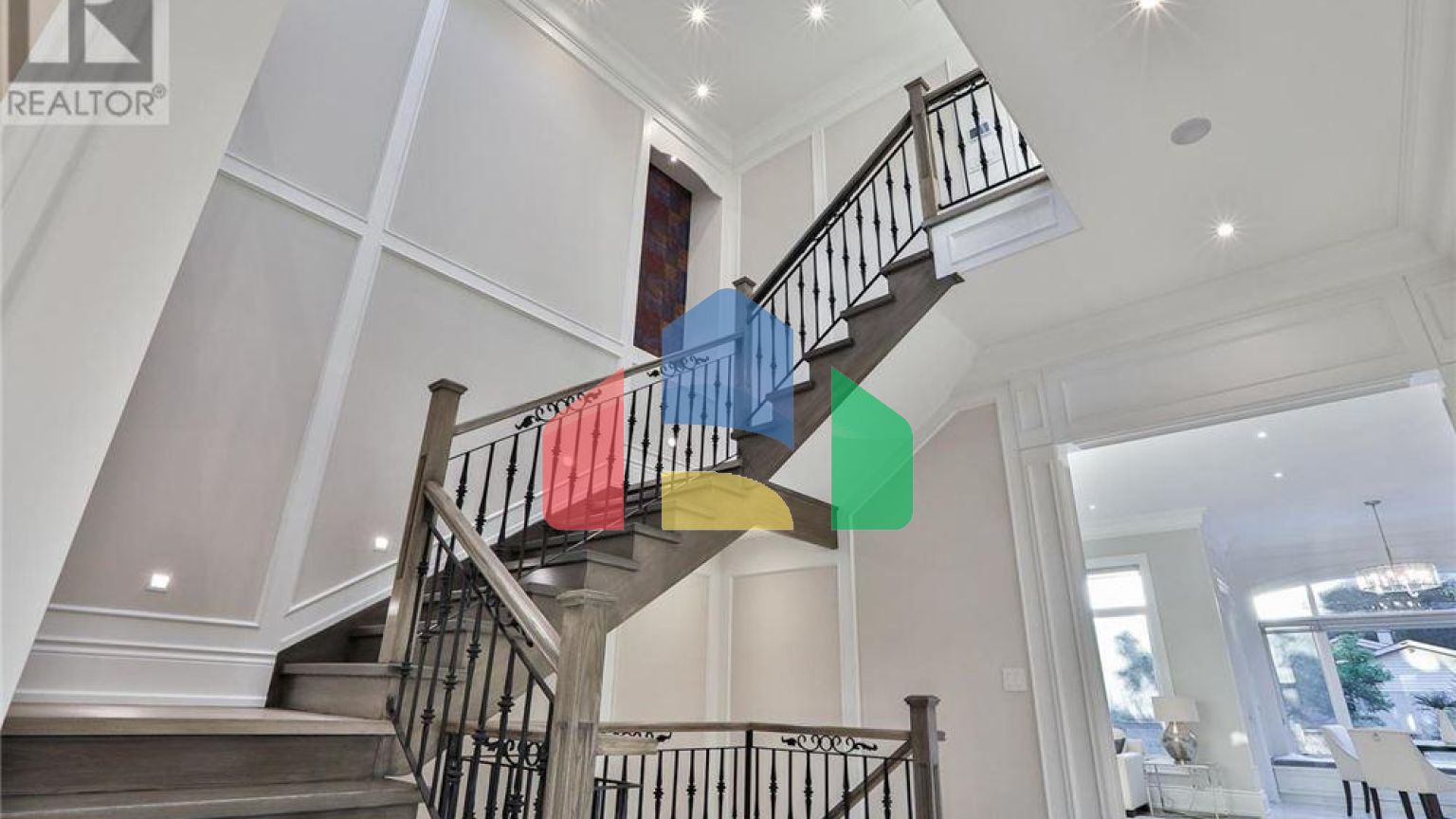 Residential - Single Family Home - Richmond Hill, Canada - Canada