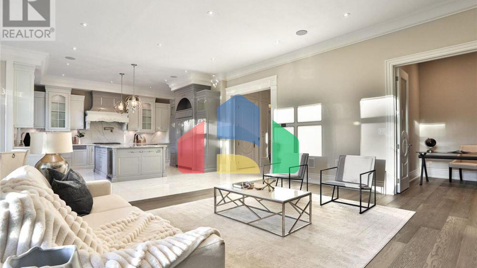 Residential - Single Family Home - Richmond Hill, Canada - Canada