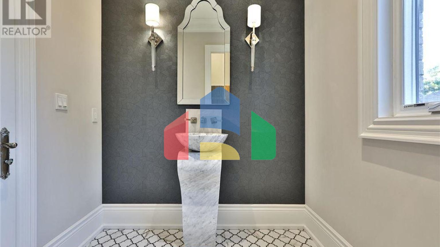 Residential - Single Family Home - Richmond Hill, Canada - Canada