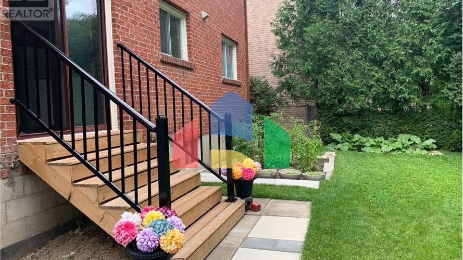 Residential - Single Family Home - Richmond Hill, Canada - Canada