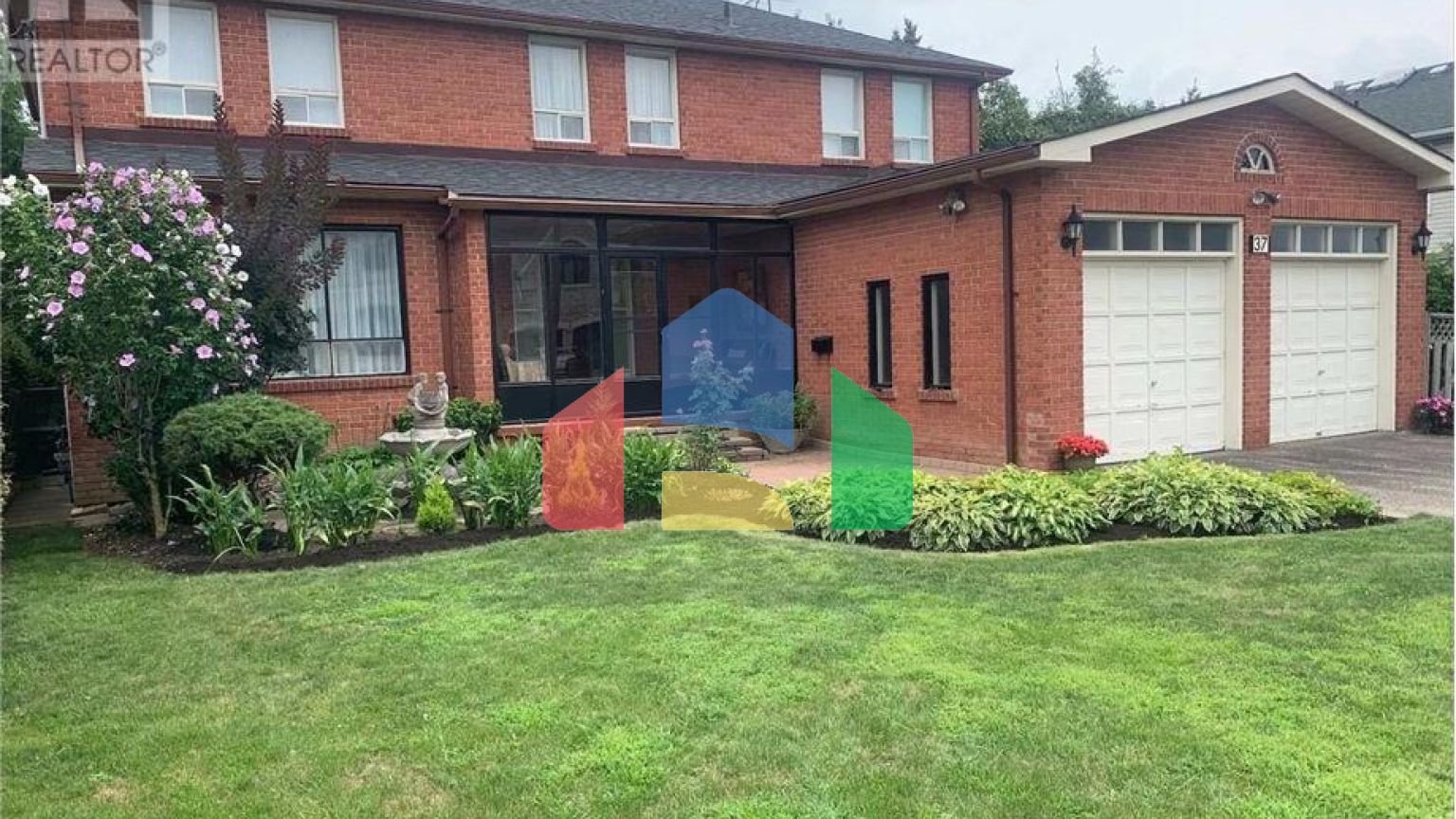 Residential - Single Family Home - Richmond Hill, Canada - Canada