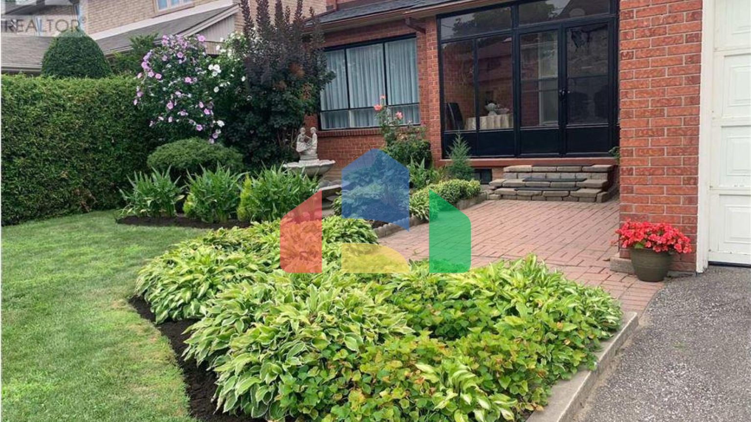 Residential - Single Family Home - Richmond Hill, Canada - Canada