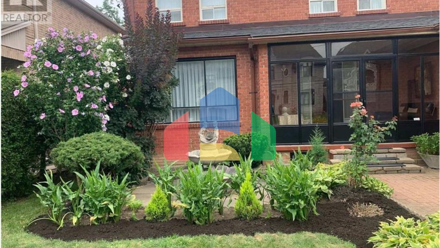 Residential - Single Family Home - Richmond Hill, Canada - Canada