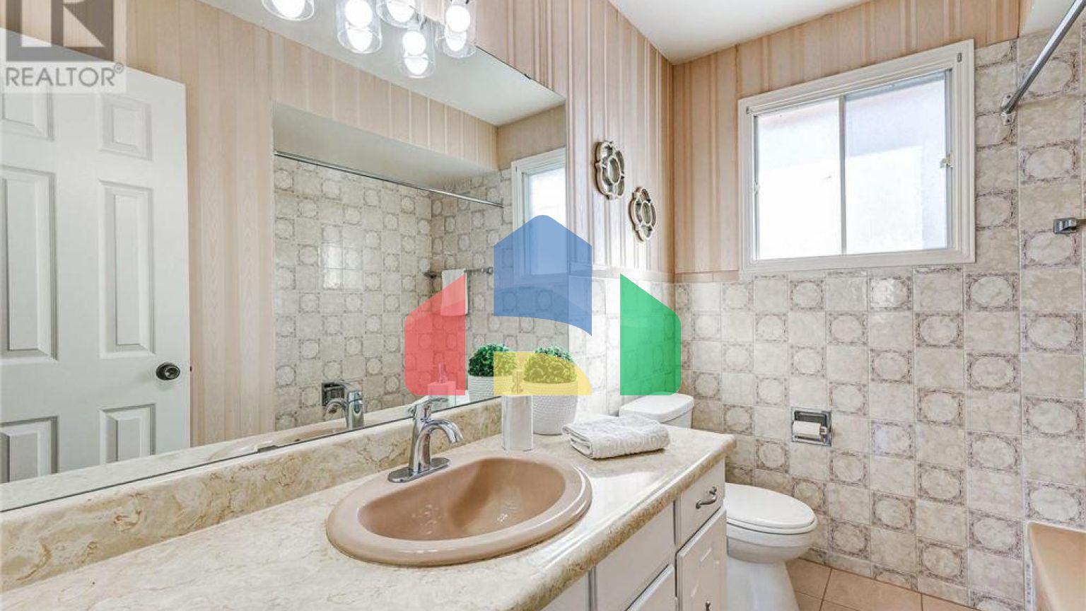 Residential - Single Family Home - Richmond Hill, Canada - Canada