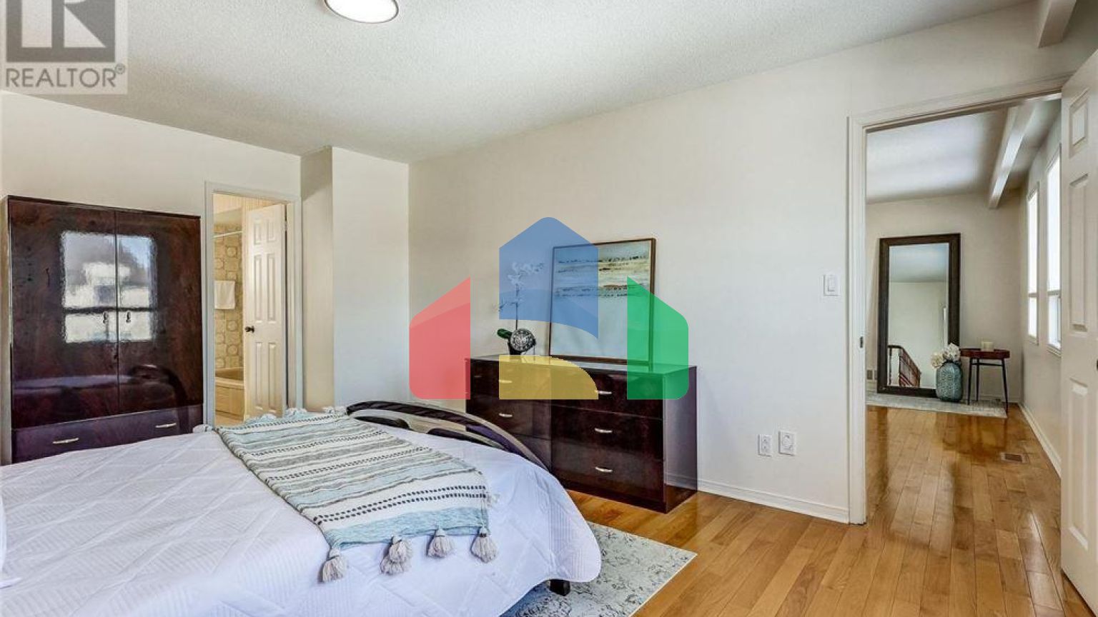 Residential - Single Family Home - Richmond Hill, Canada - Canada