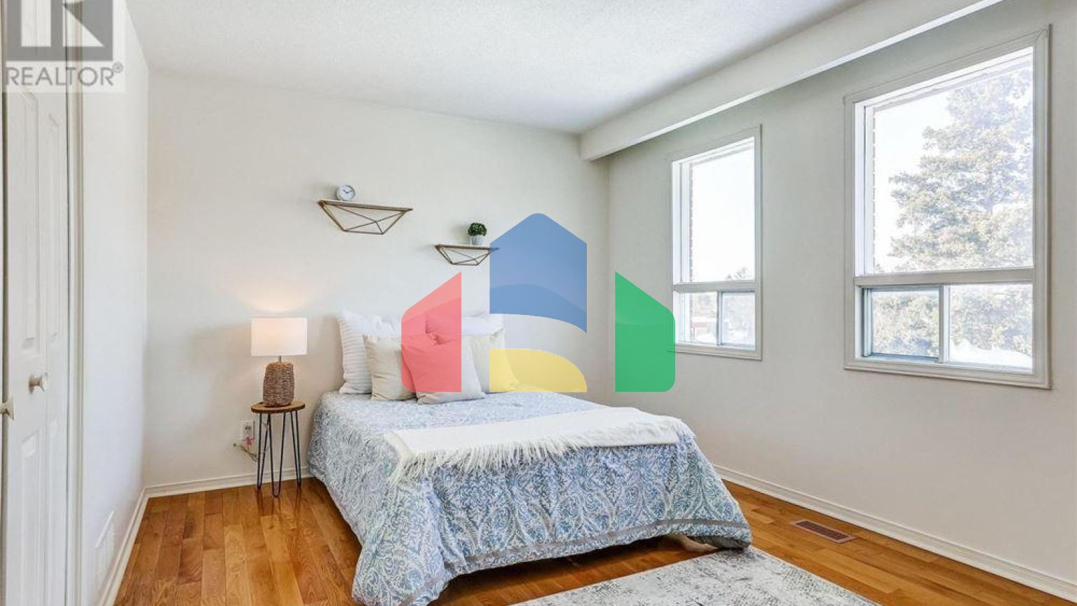 Residential - Single Family Home - Richmond Hill, Canada - Canada