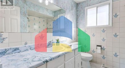 Residential - Single Family Home - Richmond Hill, Canada - Canada