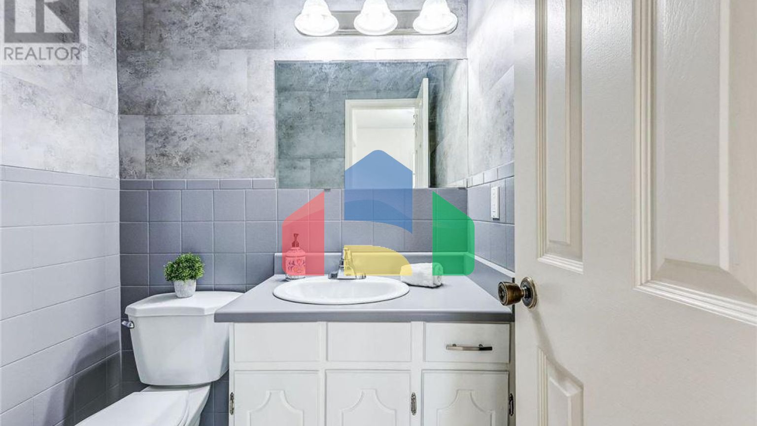 Residential - Single Family Home - Richmond Hill, Canada - Canada