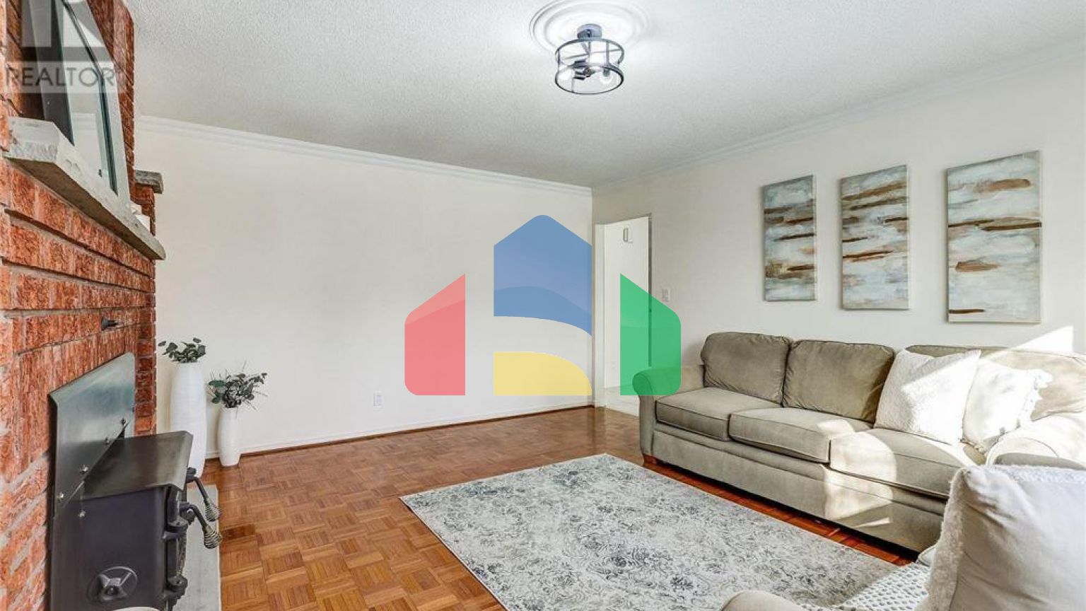 Residential - Single Family Home - Richmond Hill, Canada - Canada