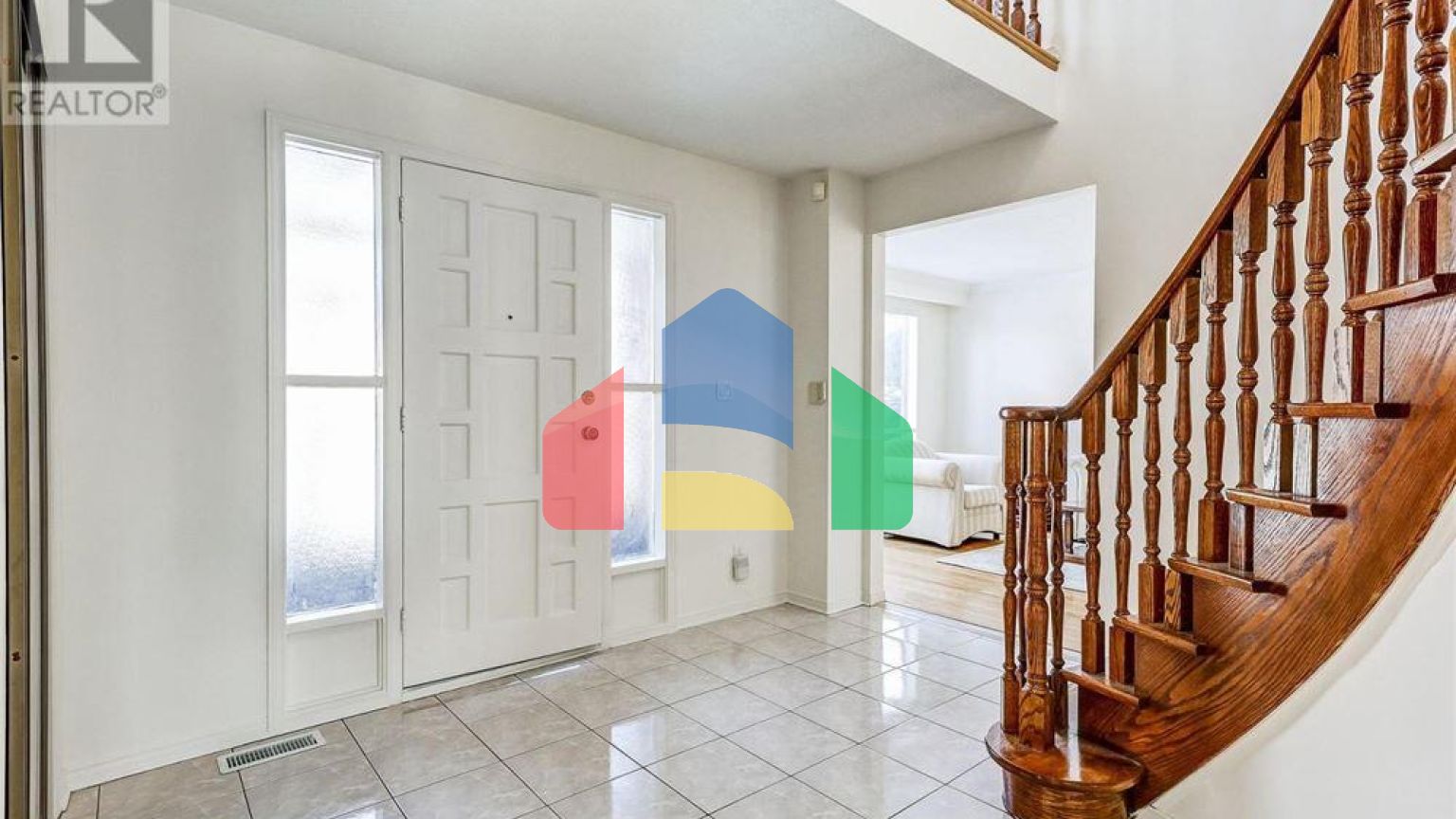 Residential - Single Family Home - Richmond Hill, Canada - Canada