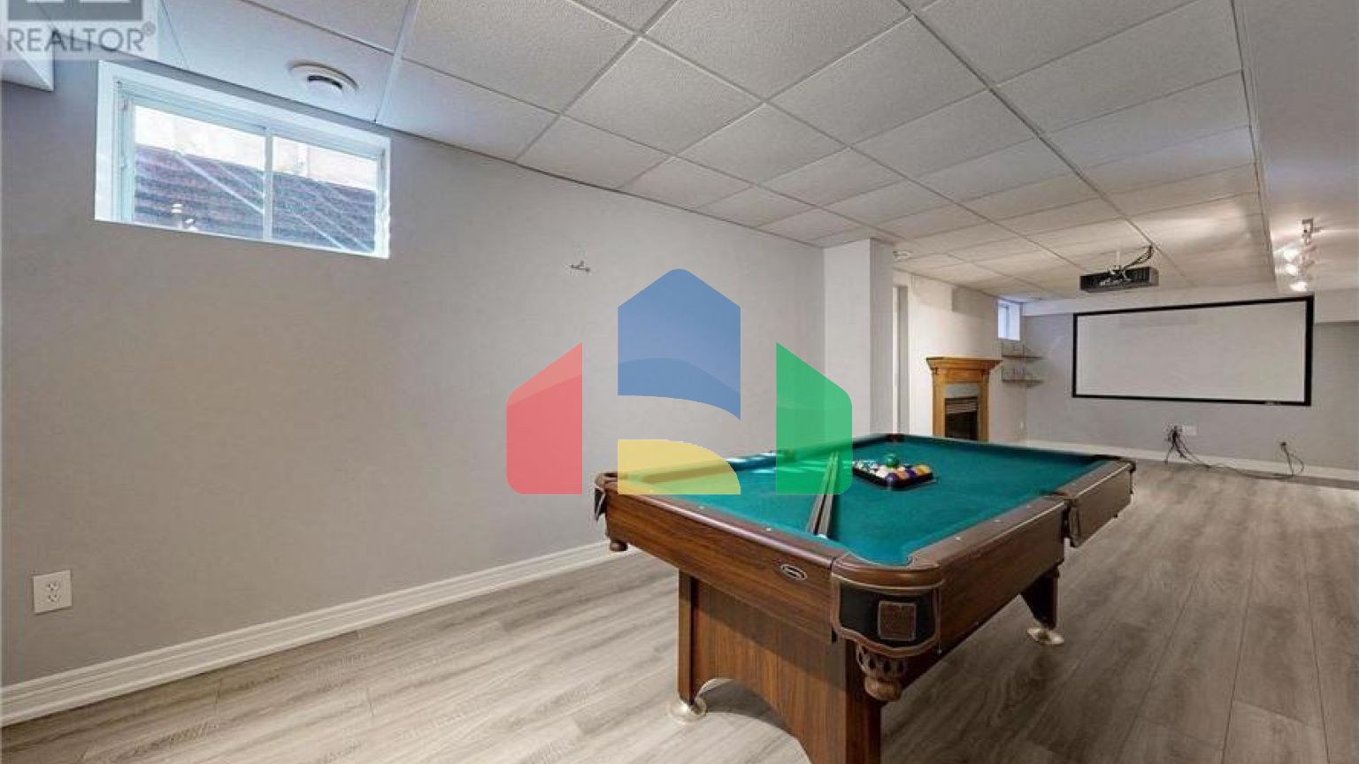 Residential - Single Family Home - Richmond Hill, Canada - Canada