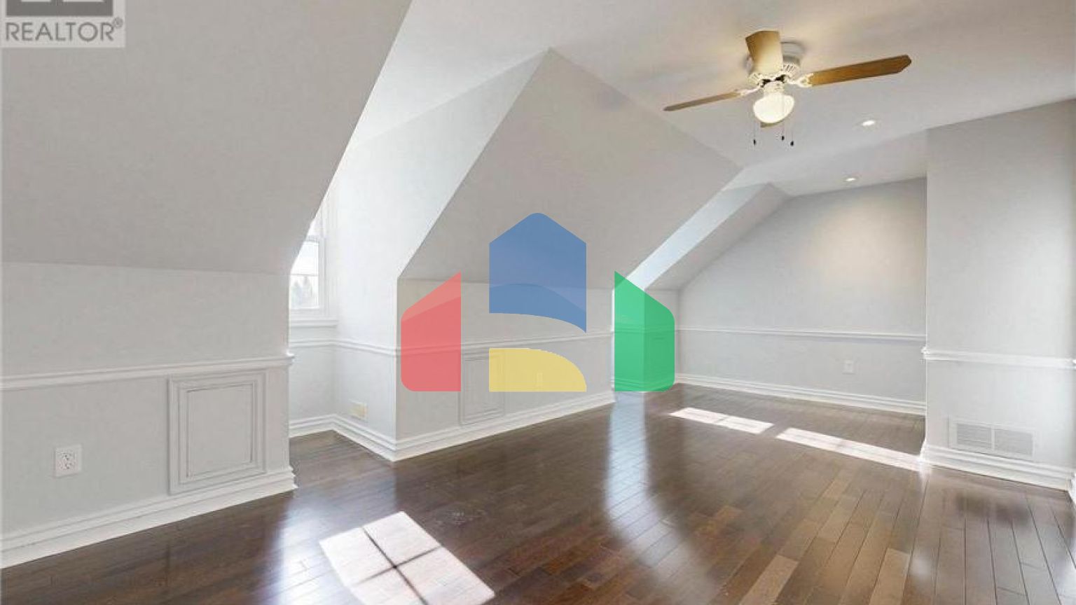 Residential - Single Family Home - Richmond Hill, Canada - Canada