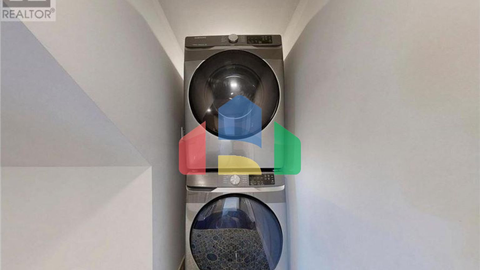 Residential - Single Family Home - Richmond Hill, Canada - Canada