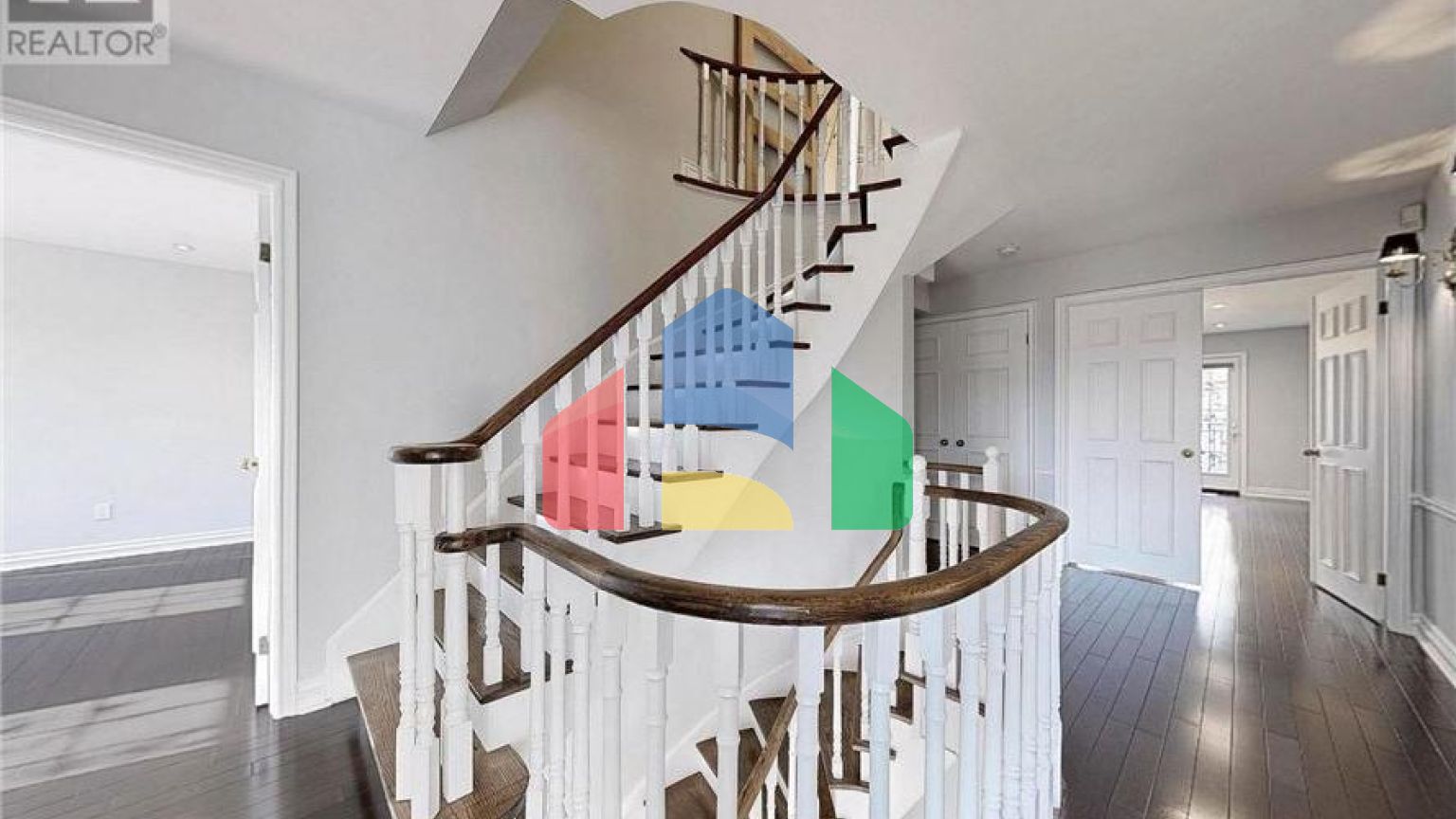 Residential - Single Family Home - Richmond Hill, Canada - Canada