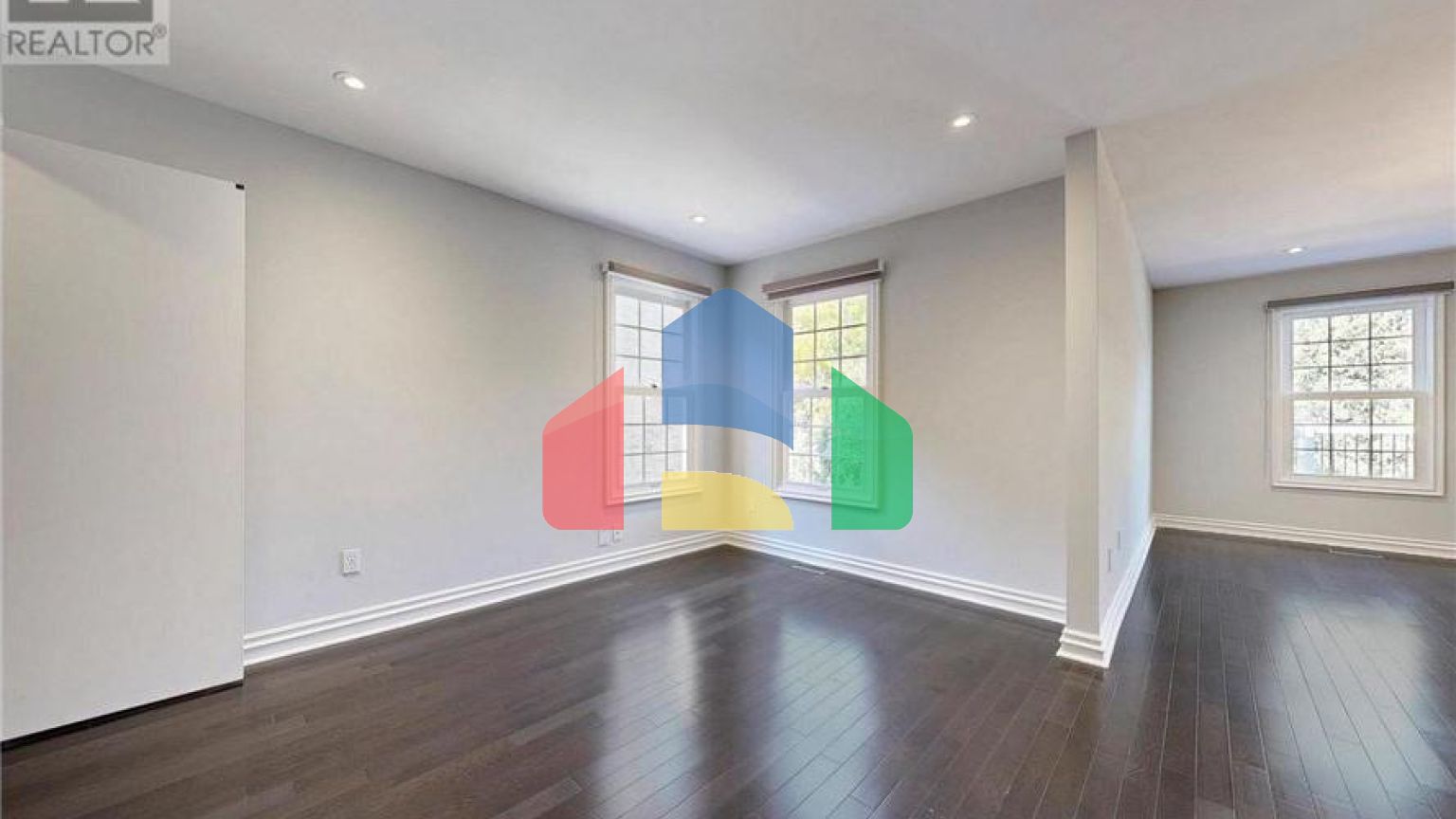 Residential - Single Family Home - Richmond Hill, Canada - Canada