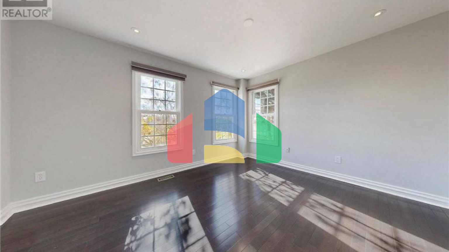 Residential - Single Family Home - Richmond Hill, Canada - Canada