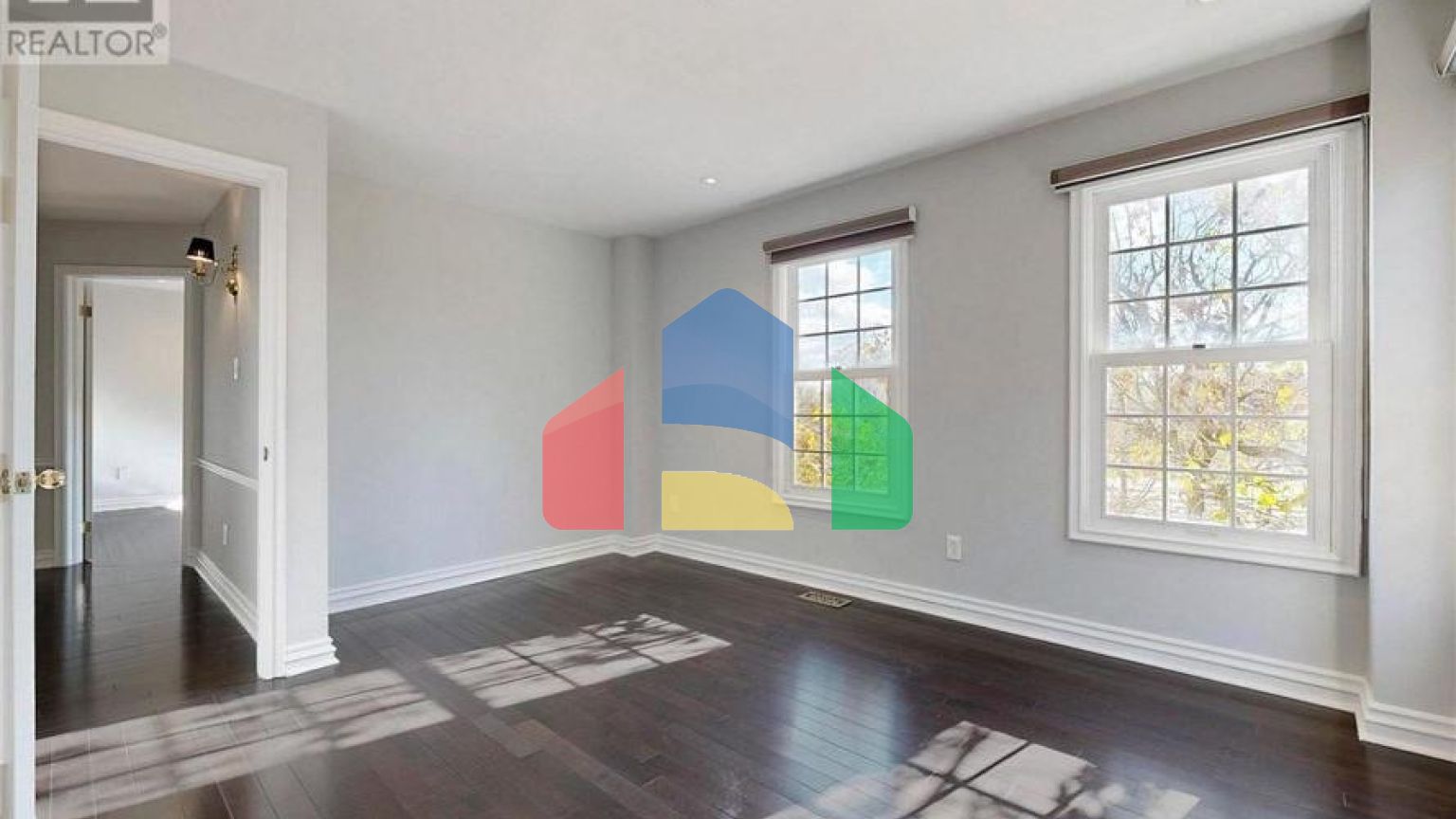 Residential - Single Family Home - Richmond Hill, Canada - Canada