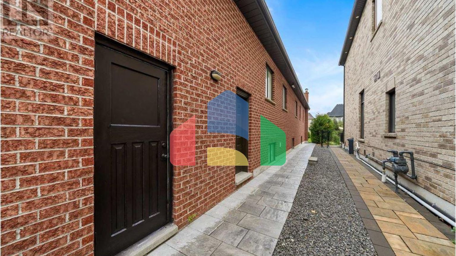 Residential - Single Family Home - Richmond Hill, Canada - Canada