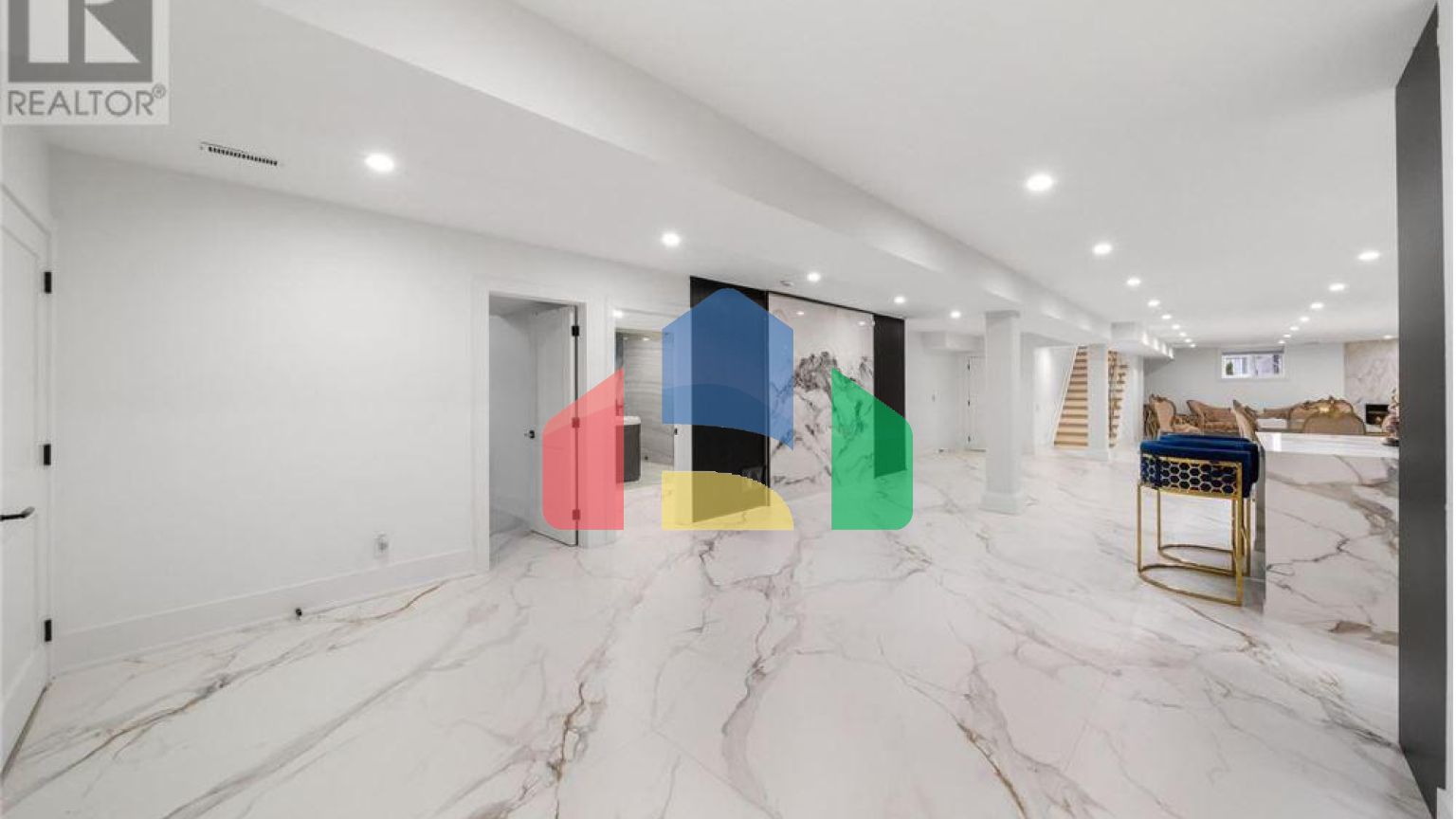 Residential - Single Family Home - Richmond Hill, Canada - Canada