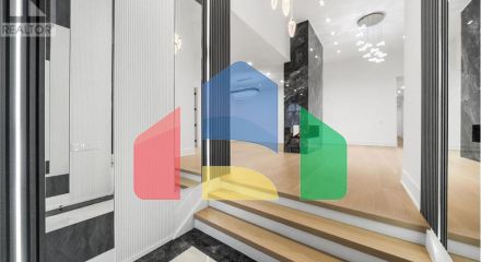 Residential - Single Family Home - Richmond Hill, Canada - Canada