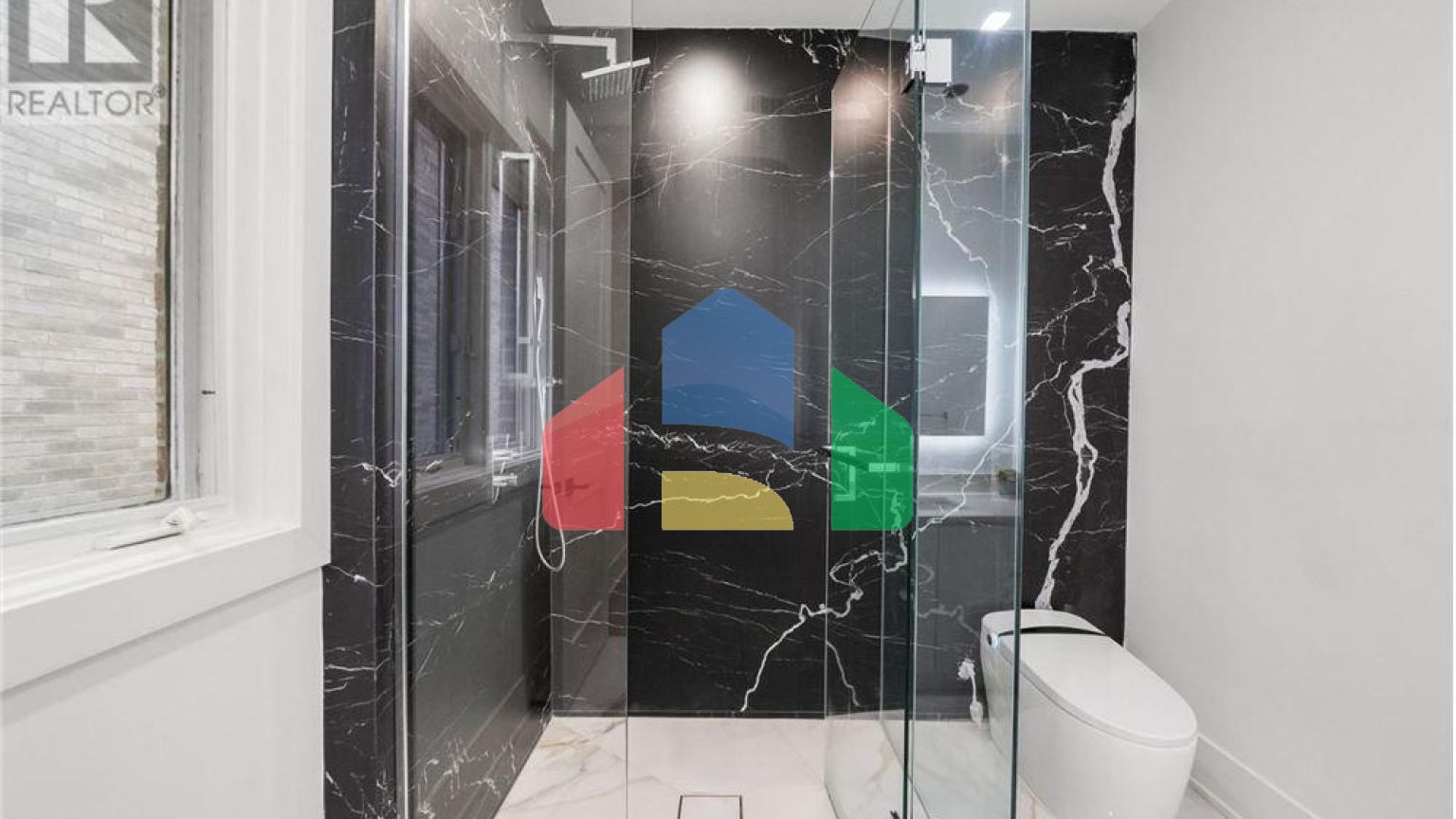 Residential - Single Family Home - Richmond Hill, Canada - Canada