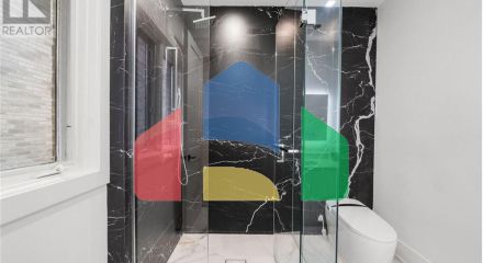 Residential - Single Family Home - Richmond Hill, Canada - Canada