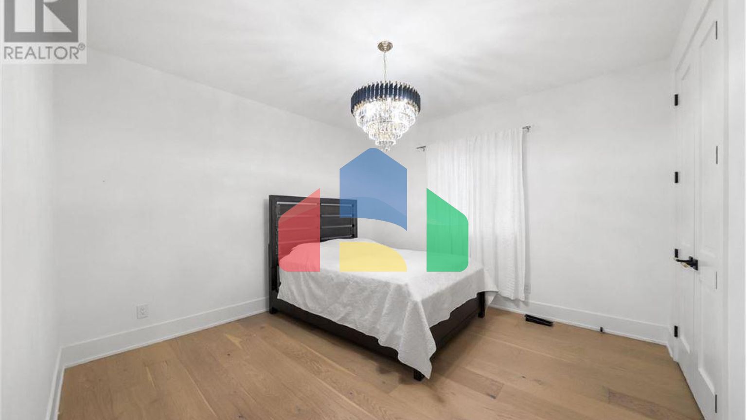 Residential - Single Family Home - Richmond Hill, Canada - Canada