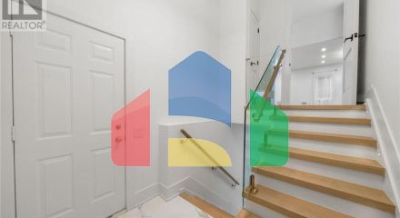 Residential - Single Family Home - Richmond Hill, Canada - Canada